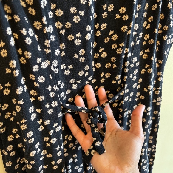 Vintage Floral Dress - Picture 3 of 4